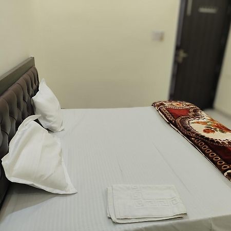 Hotel Dev International Khalilabad Экстерьер фото