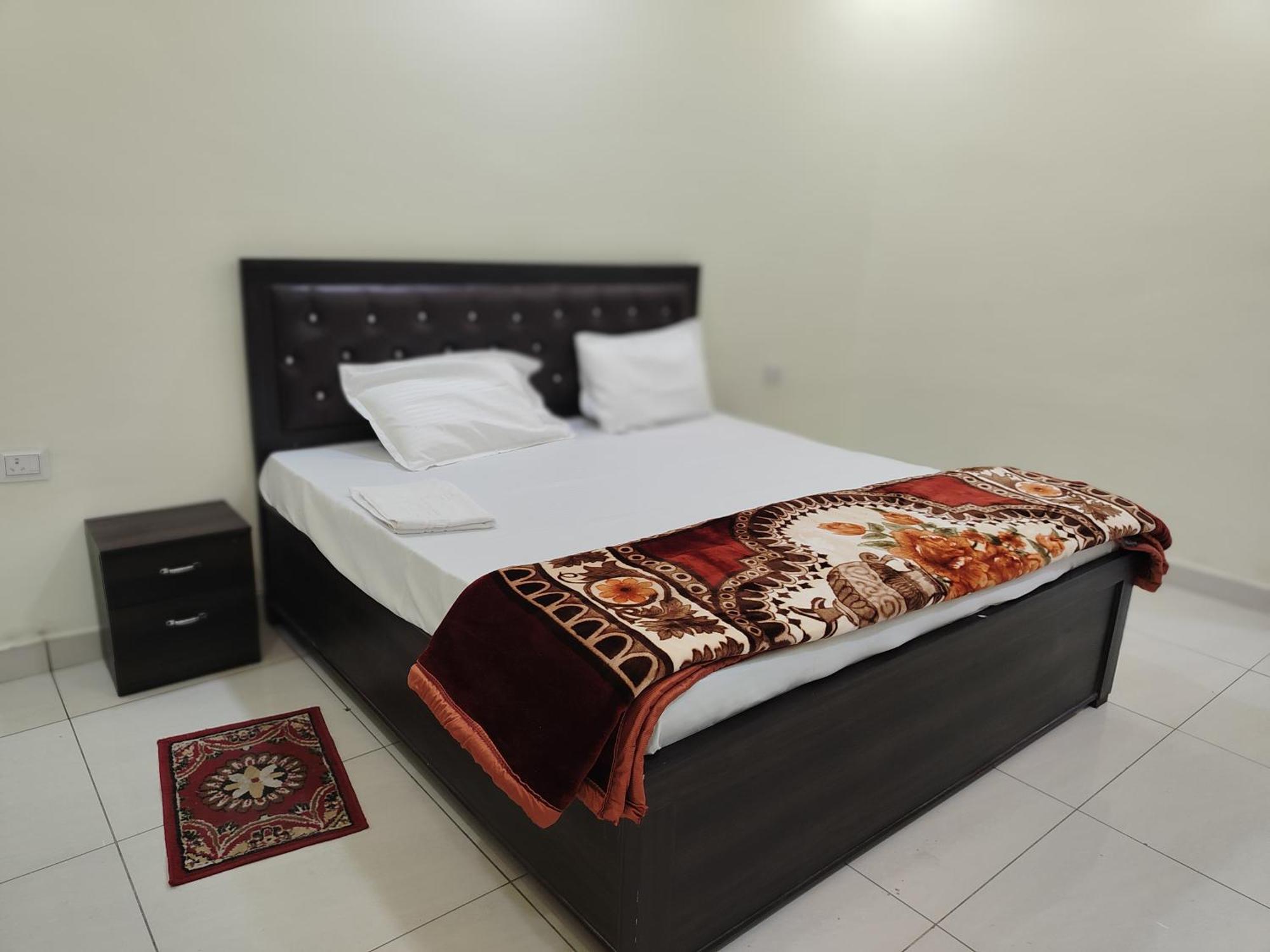Hotel Dev International Khalilabad Экстерьер фото